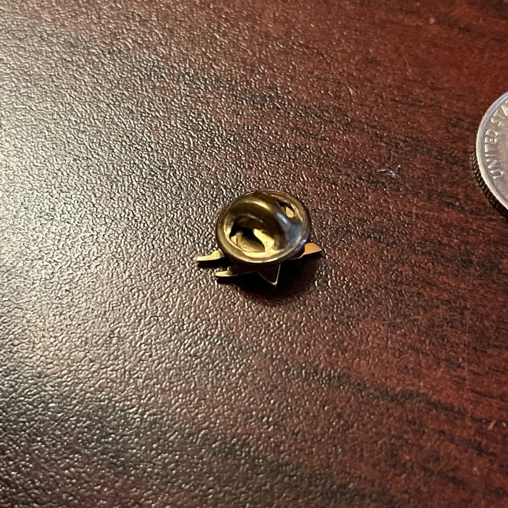 Lot Of 4 McDonald’s Employee‎ Lapel Hat Pins